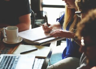KulturGilde: Creative Startup Voucher für Bayern Image by StartupStockPhotos from Pixabay