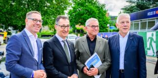 TECH 2026 setzt Zeichen für Europas Zukunft Presserundgang mit Brigl, Häussermann, Bayer-Schiller, Andrea Wasmuth, Dale Rickert, Strobl, Harry Mergel, Gerd Chrzanowski, Petra Olschowski, Christian Müller und Cem Özdemir