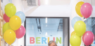 Startup Week Bonn/Rhein-Sieg: Erster Durchlauf setzt starke Impulse für die Region Erfolgreiche Startup Week stärkt die Region Bonn von links nach rechts: Sven Wittich (Vorstand des DIGITALHUB.DE), Mona Neubaur (Wirtschaftsministerin NRW), Dr. Hubertus Hille (Vorsitzender des Aufsichtsrats des DIGITALHUB.DE und Hauptgeschäftsführer der IHK Bonn/Rhein-Sieg) & Gabriel Kunze (Bürgermeister der Stadt Bonn) Copyright: DIGITALHUB.DE (2026)