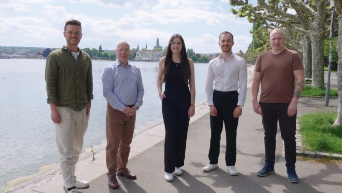 EVERSION erhält 2,3 Millionen Euro in Seed-II-Runde Gründerteam v.l.n.r. Maximilian Starkmann, Wolfgang Triebstein, Julia Zimmermann, Timon Sutter, Lucas Heitele Bildcredits Eversion