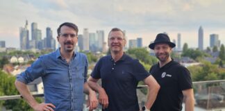 Lissi GmbH sichert sich 3,5 Millionen Euro: Ventech führt Finanzierungsrunde für EUDI-Wallet-Integration an Lissi Finanzierung: 3,5 Millionen Euro für EUDI Wallet Die Lissi-Gründer, von links nach rechts: Sebastian Bickerle, Helge Michael und Adrian Doerk. Bildquelle: Lissi GmbH