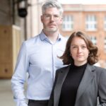 Vier Millionen Euro für MAIA: Leipziger KI-Startup schließt Millionenrunde erfolgreich ab MAIA: KI-Plattform für Unternehmen sichert sich Millionen Gründerbild rechts Carolin Maier links Mathias Jakob Bildcredits Fotograf: MatthiasEimerFotografie