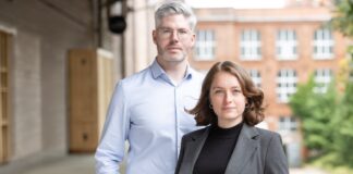 Vier Millionen Euro für MAIA: Leipziger KI-Startup schließt Millionenrunde erfolgreich ab MAIA: KI-Plattform für Unternehmen sichert sich Millionen Gründerbild rechts Carolin Maier links Mathias Jakob Bildcredits Fotograf: MatthiasEimerFotografie