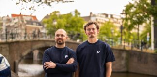 Promptwatch Founder v.l.n.r. Klaas Foppen und Gijs de Groot Bildcredits: Jordi Sloots/TheCreatorsHub Promptwatch: Bessere Sichtbarkeit in der KI-Suche