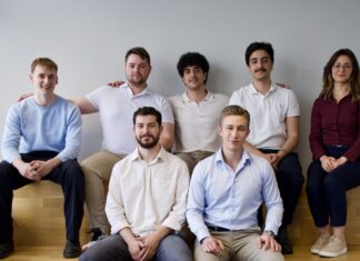 Digitale Mitarbeiter: 5U AI skaliert Speditionen Teambild