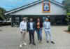 Von links: Alexander Schumm, Manager Real Estate bei ALDI SÜD; Sebastian Pyschik, Key Account Manager Retail bei Wemolo; Greta Petersen, Director Real Estate bei ALDI SÜD; Peter Nemec, Senior Customer Success Manager bei Wemolo. © Wemolo