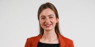 Der Junior-Vorteil: Warum unbekannte Start-ups im Recruiting gute Karten haben Start-up: Werkstudierende für Recruiting gewinnen Charlotte Ehrig Uniwunder