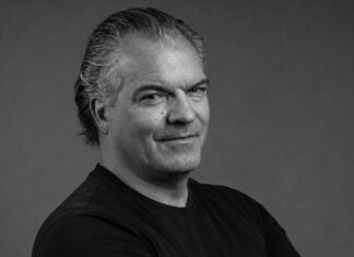 Ghosting im Business: Selbstführung für Gründer Clemens Ressel Bildcredits/Fotograf: Fotostudio Wetzikon Yannik Scrugli