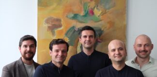 Deepentix sichert sich sechsstelliges Pre-Seed-Investment für nachvollziehbare KI-Antworten Das Team von Deepentix von links nach rechts: Kambis Kohansal Vajargah Endri Deliu, Morteza Amini Altan Na Peter Buchinger Deepentix: Pre-Seed für nachvollziehbare KI-Antworten