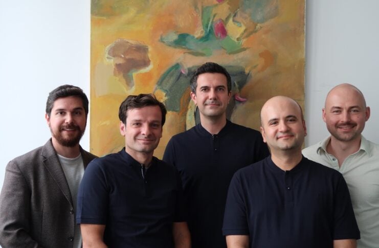 Das Team von Deepentix von links nach rechts: Kambis Kohansal Vajargah Endri Deliu, Morteza Amini Altan Na Peter Buchinger Deepentix: Pre-Seed für nachvollziehbare KI-Antworten