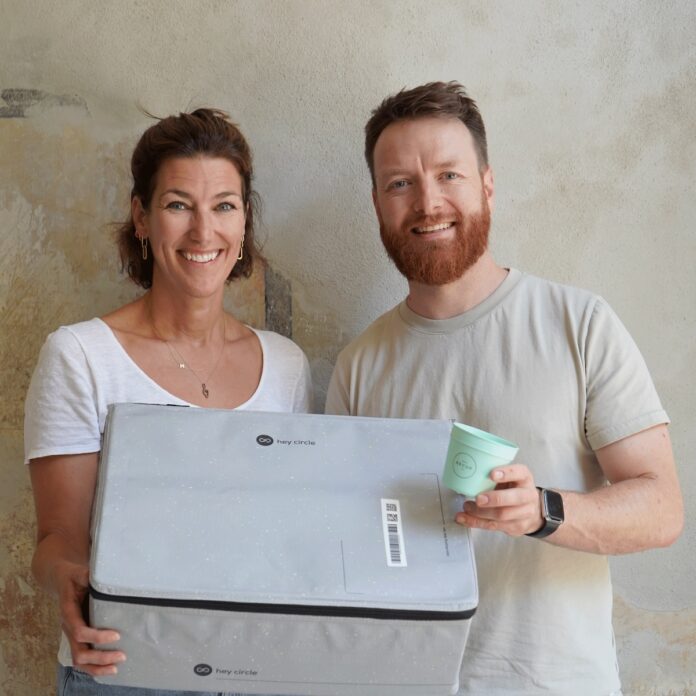 Mehrweg: hey circle revolutioniert Verpackung doris diebold und fabian eckert mit hey circle und einer recup mehrwegprodukten