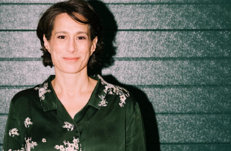 : Rosa Lyon Journalistin des ORF Sie arbeitet als Reporterin, mitunter auch als Moderatorin, für Radio und Fernsehen und berichtet aus vielen Ländern dieser Welt, unter anderem aus Afghanistan, Pakistan und Syrien © Ingo Pertrama