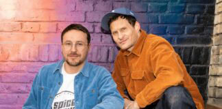 Gegen müffelnde Sneaker: Jan und Udo Schulte über ihre Zimtsohlen-Marke spiceboys spiceboys: Zimt-Einlegesohlen gegen Fußgeruch spiceboys gründer bild Jan und Udo Schulte