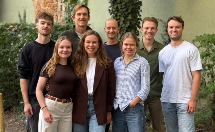 Furo: Strommarkt wird mit Software für Speicher flexibler Teambild stehend
