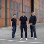Ground A sichert sich 9,1 Millionen Euro für laserbasierte Drohnenabwehr Das Ground A Gründerteam Ground A Finanzierungsrunde: Das Berliner Defense-Tech-Start-up erhält 9,1 Millionen Euro für laserbasierte Drohnenabwehr mit der GA 1000.