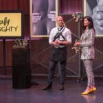 Naturally Naughty: Die Höhle der Löwen & Sexual Wellness. Ingwer Sörensen präsentiert mit „Naturally Naughty“ Ingwerbasierte Produkte für mehr Sinnlichkeit. Er erhofft sich ein Investment von 75.000 Euro für 10 Prozent der Firmenanteile. Micaela Schäfer unterstützt ihn bei dem Pitch. Foto: RTL / Bernd-Michael Maurer