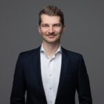 Wenn KI-Agenten mitentwickeln: Was A&D-Startups im Engineering neu ordnen müssen KI-Agenten im Engineering: Chancen für Startups Sören Münker