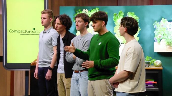 CompactGreens: Pflanzen in der Höhle der Löwen Simon Zitzmann, Niklas Gabriel, Nick Werneck, Max Lauterbach und Jonas Frank (v.li.); Gründer von CompactGreens Foto: RTL