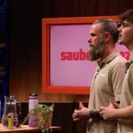 sauberdropz: Trinkflasche überzeugt Ralf Dümmel Höhle der Löwen sauberdropz Setbild v.l.Andreas Berger,Fabian Berger Credit RTL