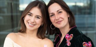 Frauengesundheit neu gedacht: Wie das Startup Aenders Kreatin für Frauen etabliert Aenders: Kreatin für Frauen und Frauengesundheit Bild Links: Kathrin Ridder rechts: Caroline Thiel Fotografin: Laura Niggeschmidt Bildrechte Aanders
