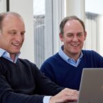 Transparenz im Recruiting: Wie das Münchner KI-Startup Arveum Betriebe und Talente verbindet Unternehmen: Arveum setzt auf KI im Recruiting. Bild Philipp Montgelas und Albrecht Senden Bildcredits Arveum