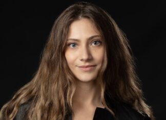 Mode wie Musik entdecken: Wie Unscripted KI-gestützt den eigenen Stil entschlüsselt Unscripted: Mode mit KI neu entdecken Celine Leibfried Founder, Unscripted