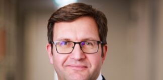 HydroMapper: Daten für kritische Infrastruktur Karsten Holste CEO und Gründer