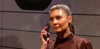 ZENNY in Die Höhle der Löwen: Ralf Dümmel schnappt sich Self-Care-Patches fürs Ohr Ohr-Akupressur: ZENNY holt Deal mit Ralf Dümmel Jelena Meyer Vicente Gründerin ZENNY Bildcredits RTL