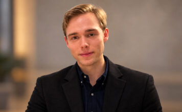 GOÄ-Rechnung per App: Startup Doctordocs digitalisiert Arztabrechnungen Doctordocs: GOÄ Abrechnung einfach per App Calvin Gebhardt