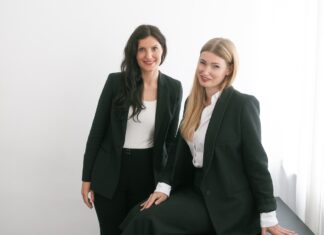 Investment: meinhaus.digital feiert Doppel-Deal die zwei zwei Gründerinnen: Carolin Krebber und Leonie Dowling