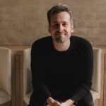 Wachstum ohne Blitzscaling: Wie das Massage-Startup NEW SOUL städteübergreifend skaliert NEW SOUL: Massagen und Wachstum mit 21 Studios NEW SOUL Gründer Philipp Desgranges