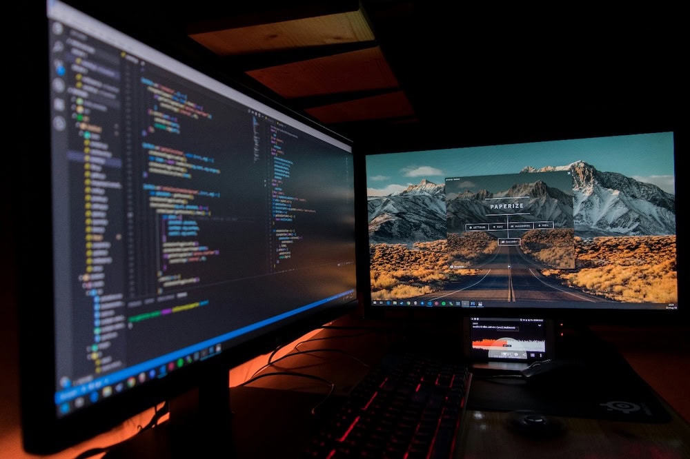 KI-Tools: IT-Branche und Unternehmen in Polen im Wandel Foto von Fotis Fotopoulos auf Unsplash