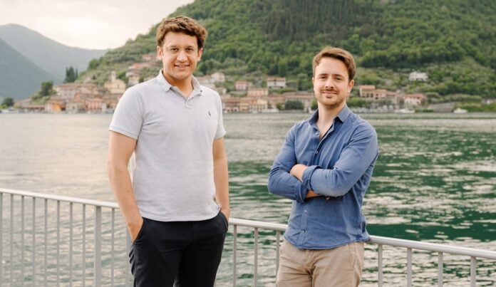 Dalfilo: Künstliche Intelligenz und internationale Expansion Bild Die italienische Heimtextilmarke Dalfilo, gegründet von Matteo Bertasa und Davide Trabucchi (v.l.), hat eine Finanzierungsrunde über 2 Millionen Euro eingesammelt, um Einzelhandel, internationale Expansion und Sortimentserweiterung voranzutreiben.Copyright Dalfilo
