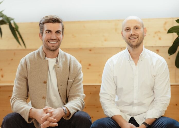 Personio übernimmt Circula: Ausgabenmanagement wächst. Hanno Renner, CEO und Mitbegründer von Personio, und Nikolai Skatchkov, CEO und Mitbegründer von Circula (v. l.). Foto: Laura Dicke