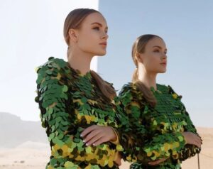 Mastering the Art of Multi-Faceted Entrepreneurship: Insights from a Leading Influencer on Blogging and Business Ventures