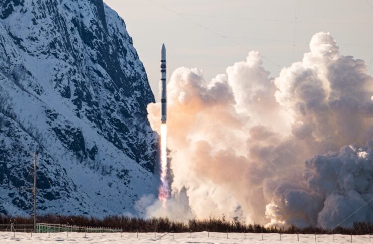 Isar Aerospace Spectrum Lift-off in Norway wit Rocks in the backround!