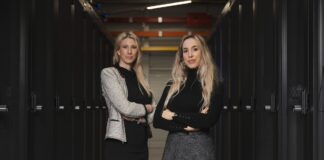 Ex Nunc Intelligence founder team picture Zoé Berry and Kyriaki Bongard Picture@ Marie-Lou Dumauthioz/Tamedia