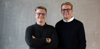 ESG Briink AI for Environmental, Social and Governance Impact the Briink Founder Team in front of a Wahl!