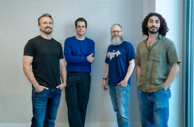 Kazimi Team in front of a wall. Kazimi Raises €2.2M Pre-Seed Round in Berlin
